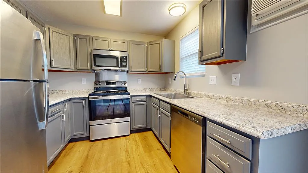 Ridgeview — Photo 1
