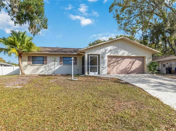 8427 Brandeis Cir E, Sarasota, FL 34243