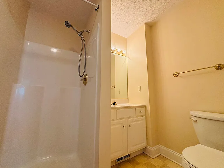 120 Willow Oak Dr — Photo 13