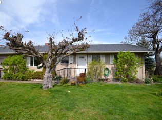 2404 Eugene St, Hood River, OR 97031