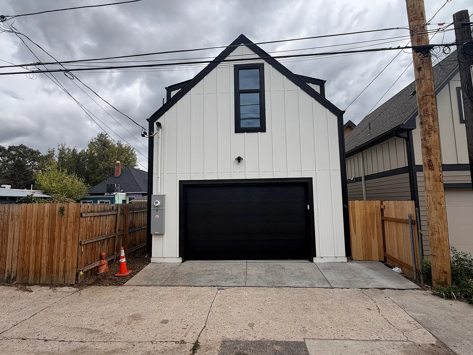 Studio, 300 sqft, $1,300 — Photo 4