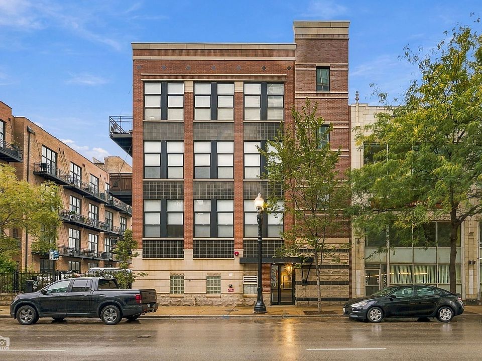 1st image of 1910 S Michigan Ave APT 303