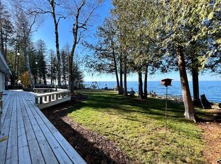 5861 Bay Shore Dr, Sturgeon Bay, WI 54235