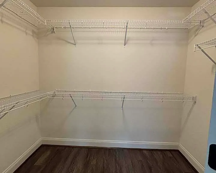 954 Lennox Blvd #1 — Photo 19