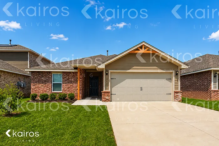 301 Saint James Pl