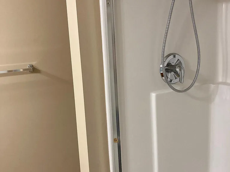 6926 Naples Dr — Photo 28
