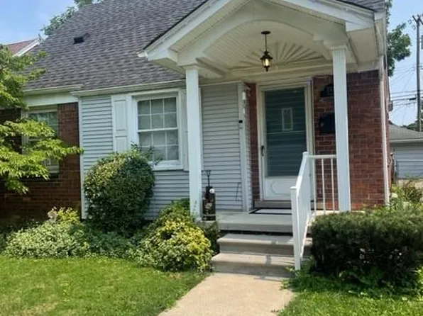 3323 Lincoln St, Dearborn, MI 48124