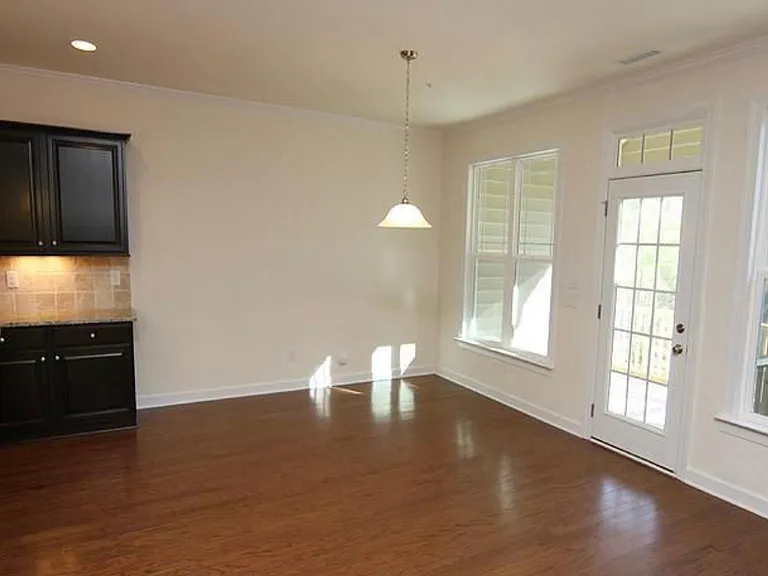 318 Rose Walk Ln — Photo 10