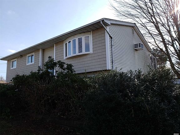 2nd image of 104 Mockingbird Ln