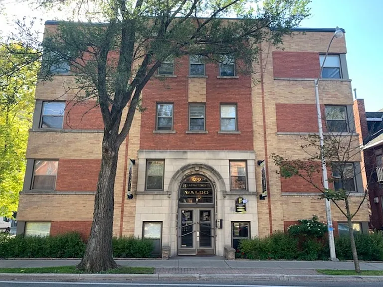 200 Laurier Ave E — Photo 1