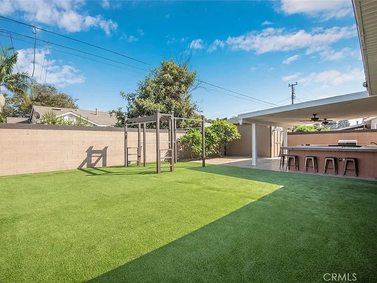 5818 Woodruff Ave — Photo 32