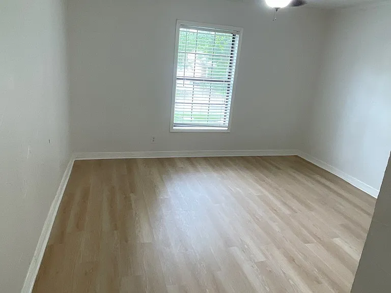3404 Moulton St — Photo 14