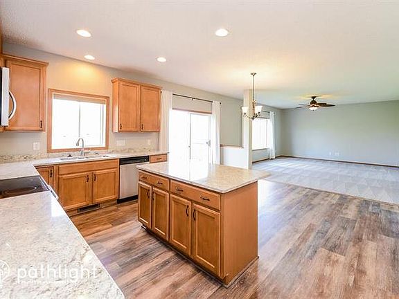 5th image of 17150 56th St NE