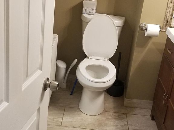 3rd image of 2826 W Girard Ave APT 2