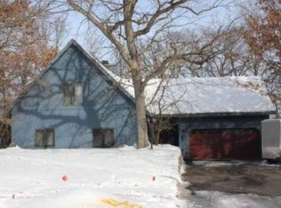 893 Connor Ct E, Maplewood, MN 55109