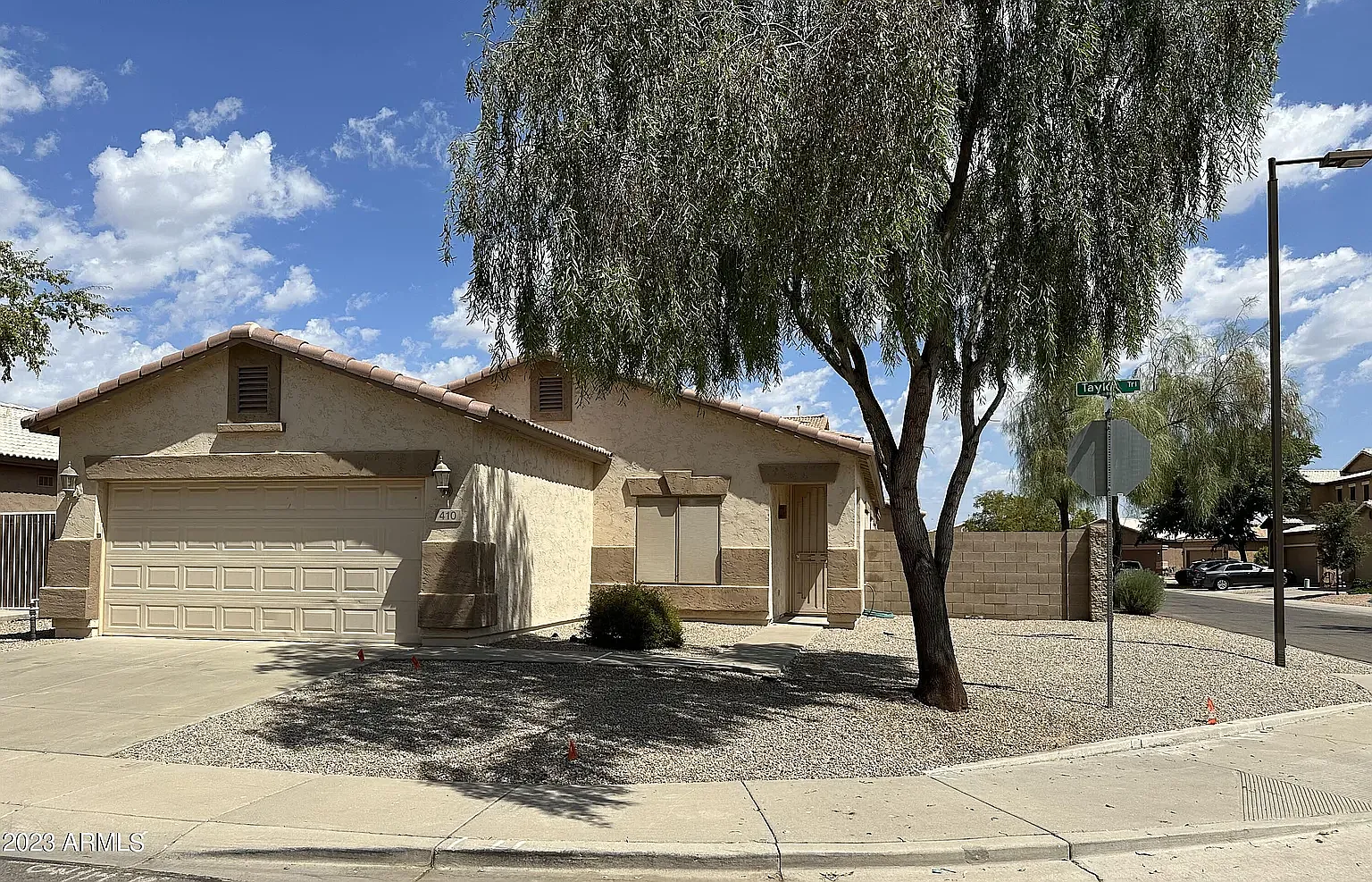 3 bed, 1631 sqft, $1,800 — Photo 1