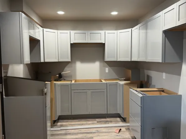 Fox Meadow Townhomes