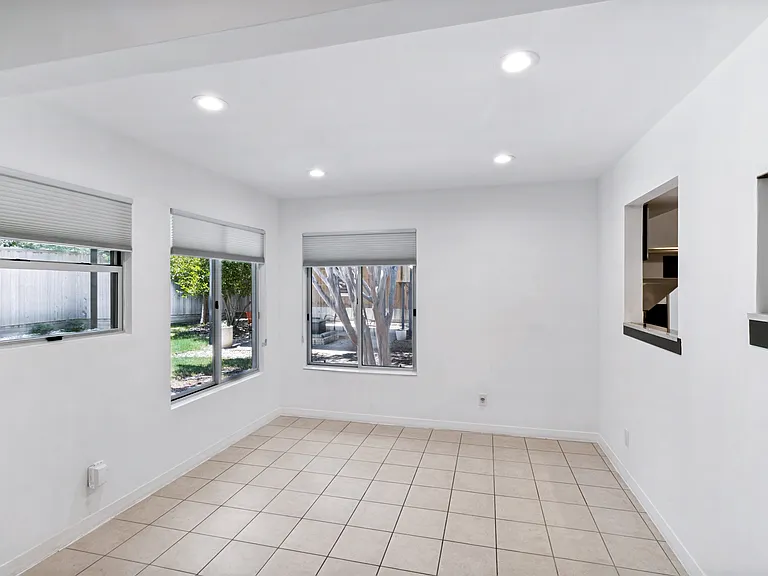 6406 Chesley Ln — Photo 9
