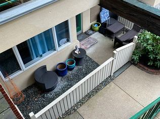 40 Web Ave APT 119, North Kingstown, RI 02852