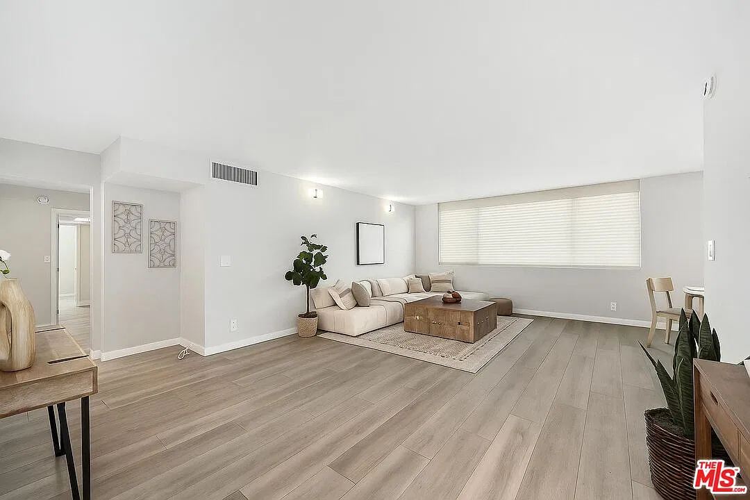 2 bed, 2.0 bath, 1280 sqft, $4,950 — Photo 3