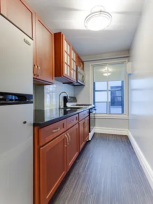 Sold by Sotheby's International Realty | media 6