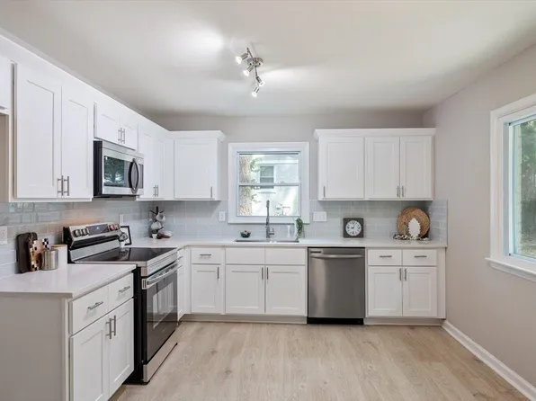 507 Forest Ridge Rd, Garner, NC 27529