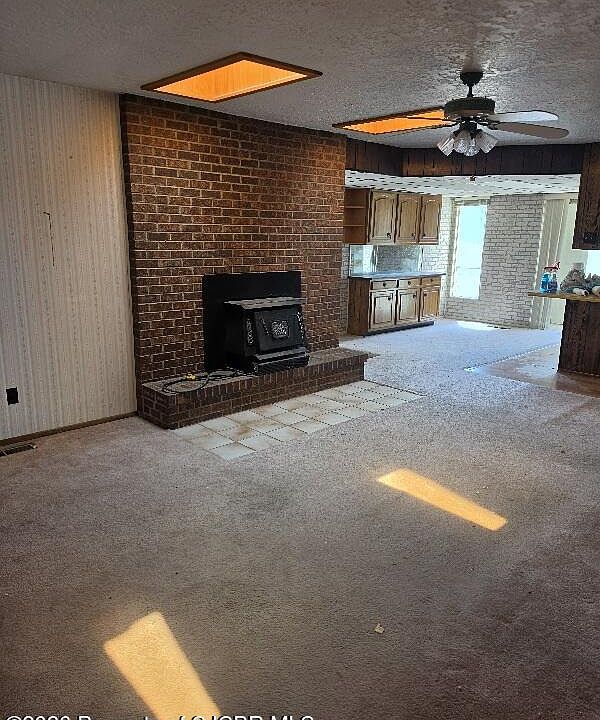 1st image of 2116 N Municipal Dr