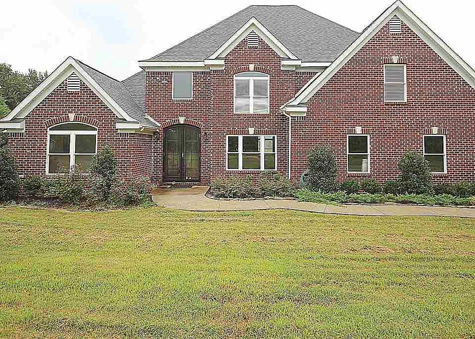 1st image of 2510 Hall Dr