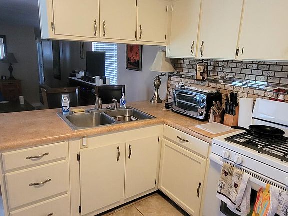 5th image of 3860 S White Mountain Rd #92