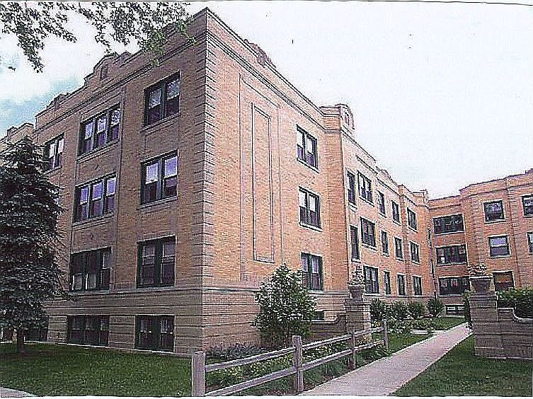 Exterior Courtyard