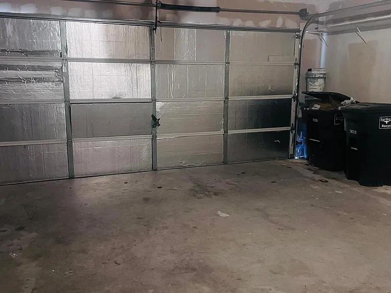 9200 Goldenview Dr — Photo 20