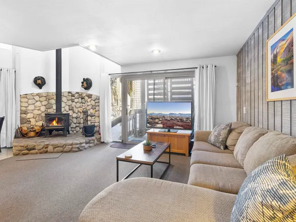 286 Old Mammoth Rd APT 80, Mammoth Lakes, CA 93546