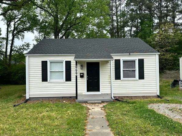 1906 Wakefield Ave, Colonial Heights, VA 23834