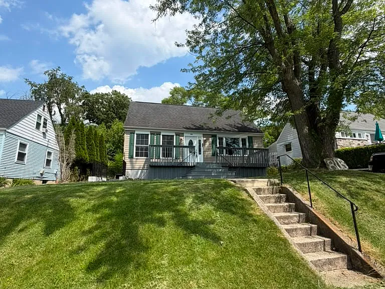 803 Silver Creek Rd — Photo 1