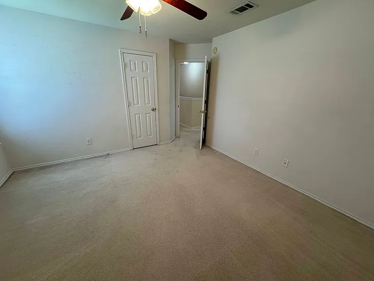 217 Tepee Dr — Photo 32