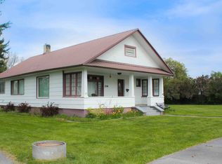 206 N Emerson Ave, Shelley, ID 83274