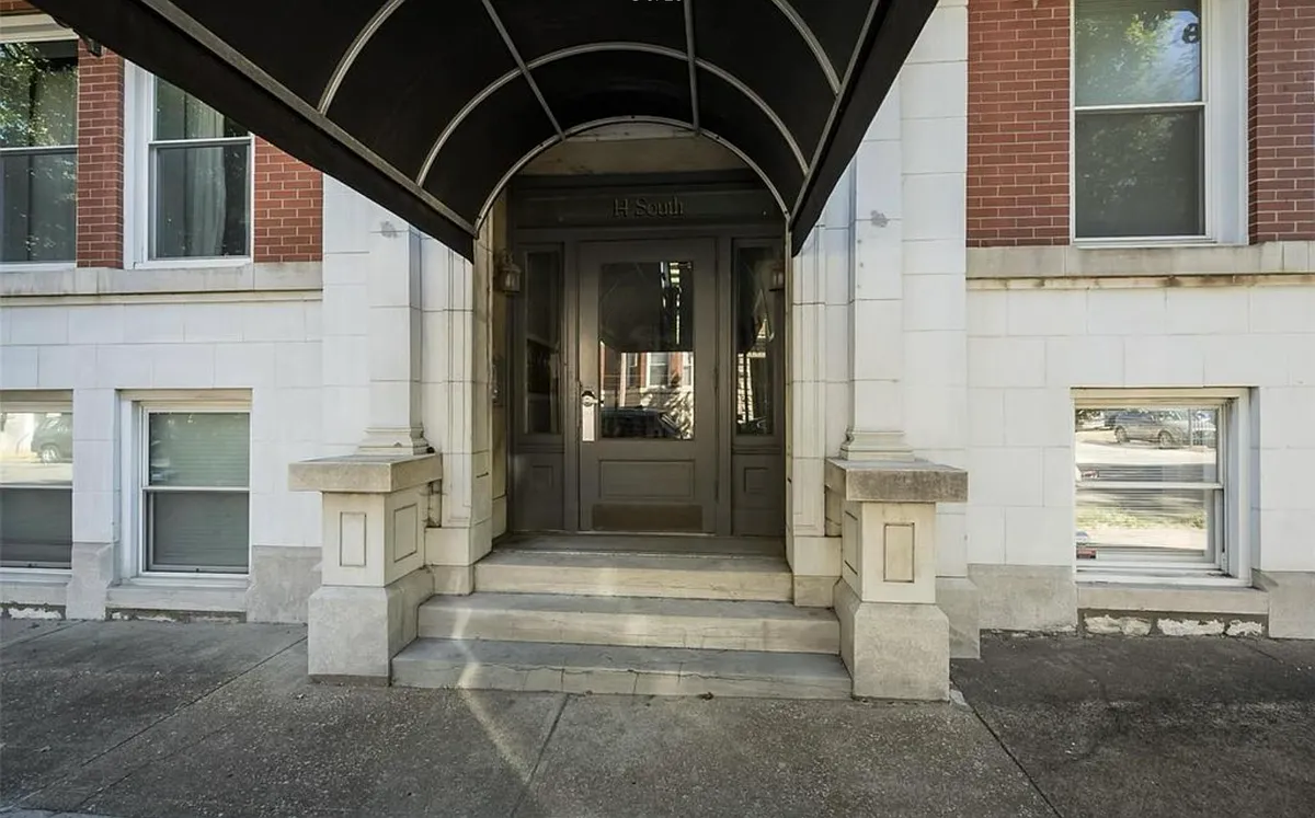 Building Photo - 14 S Taylor Ave #LLS