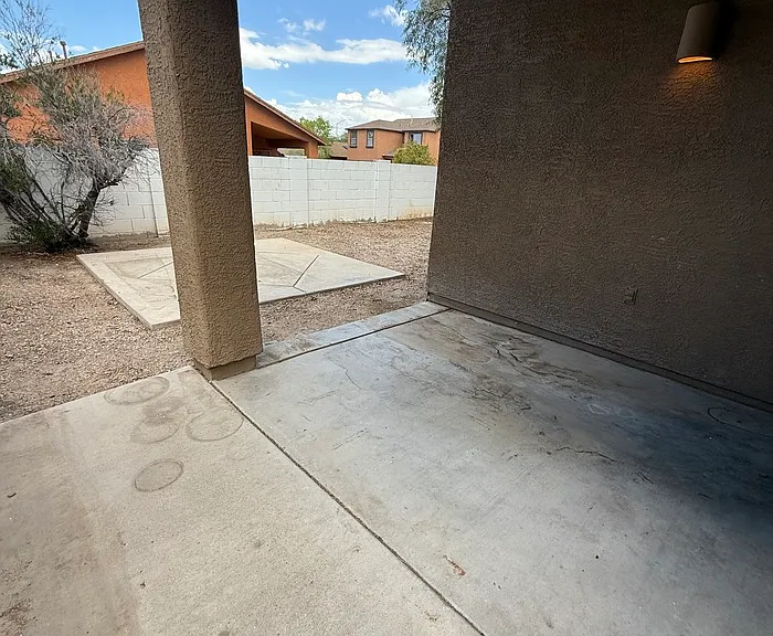 2429 E Calle Joya De Ventura — Photo 21