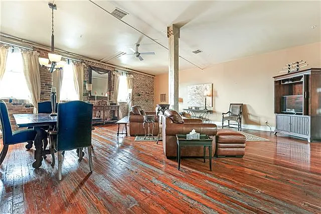 404 Notre Dame St #23 — Photo 5
