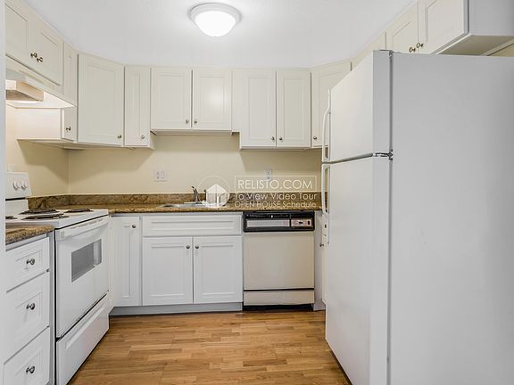 4th image of 24 Danvers St