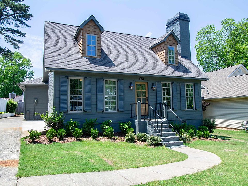 2nd image of 832 Cobb St