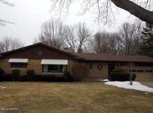 2130 E Virginia Dr, Muskegon, MI 49444