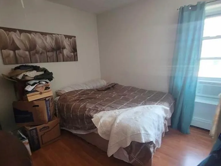 960 Main St #6 — Photo 6