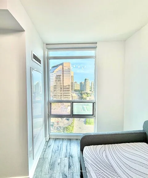 5740 Yonge St #1401 — Photo 5