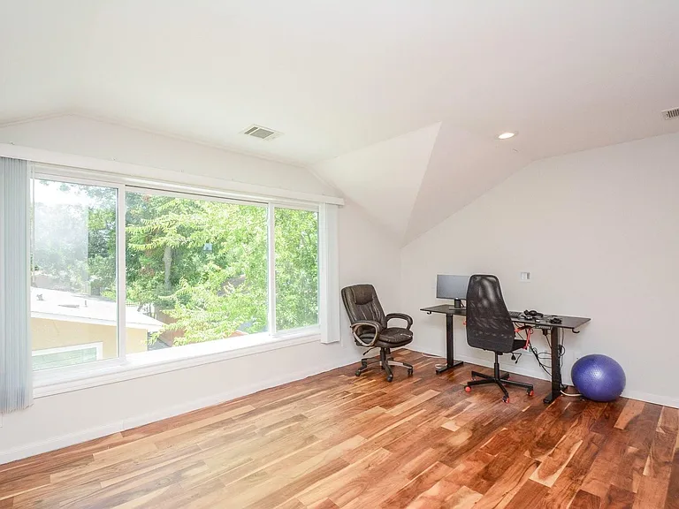 9906 Cedardale Dr — Photo 30