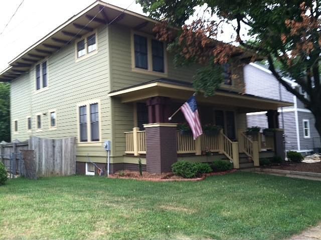 2nd image of 1809 S Oakland St