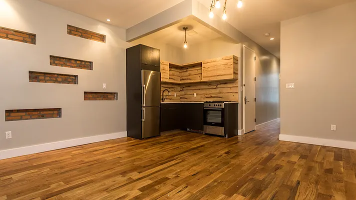 Rented by Nooklyn NYC LLC | media 24