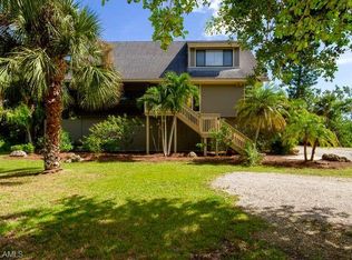 922 Pepper Tree Pl, Sanibel, FL 33957