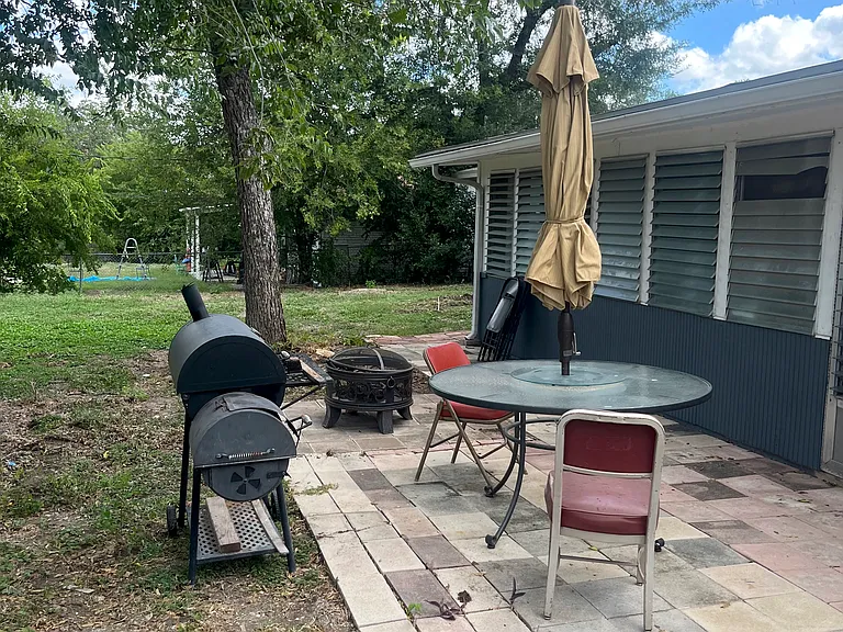 239 Maplewood Ln — Photo 27