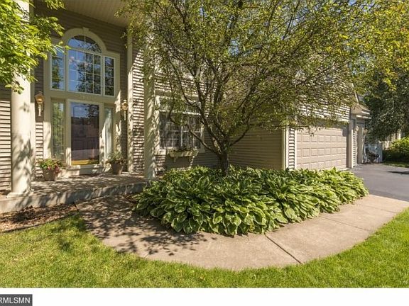2nd image of 1775 Sheffield Dr